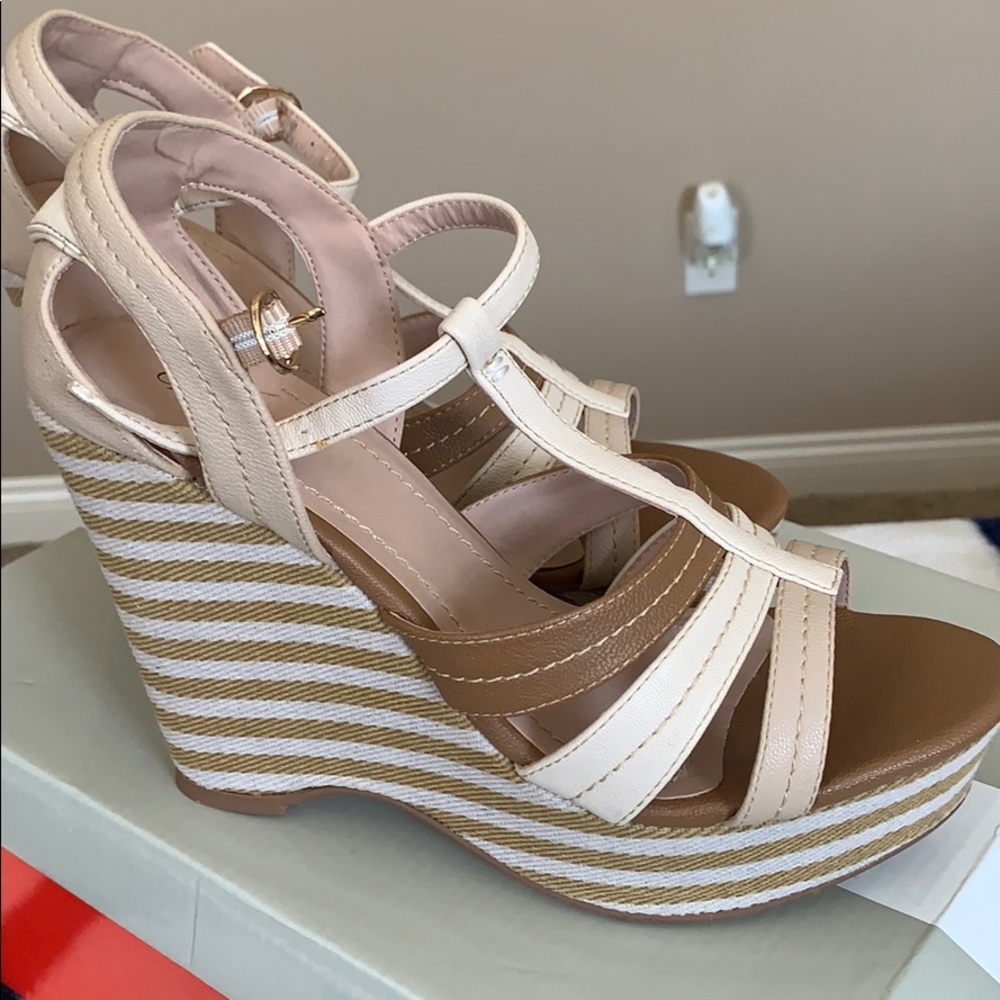Wedges - Picture 2 of 3